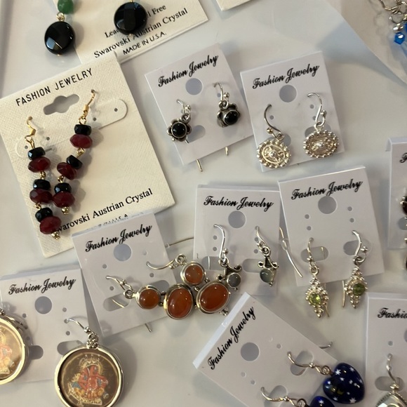 lot of ladies, assorted, pierced earrings, sterling, silver, crystal, elephants - Picture 7 of 8